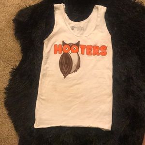 White hooters tank